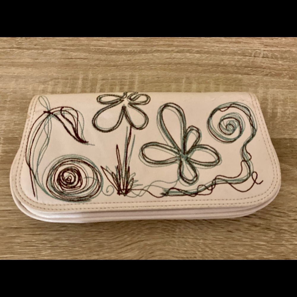 White floral clutch